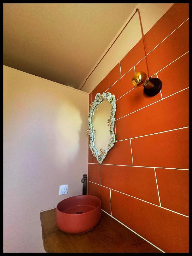 Les Maisons Du Bonheur Bed & Breakfast Château-Garnier Dış mekan fotoğraf
