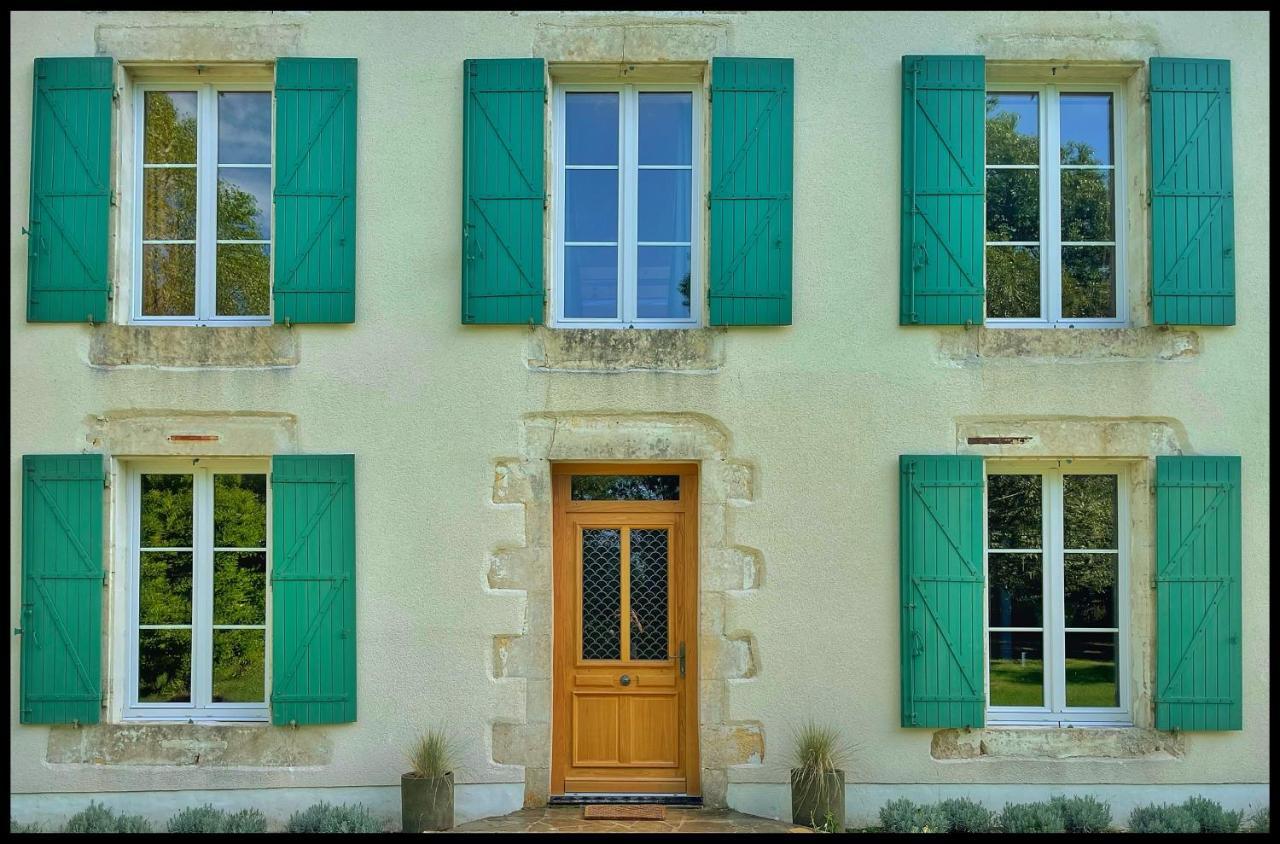 Les Maisons Du Bonheur Bed & Breakfast Château-Garnier Dış mekan fotoğraf